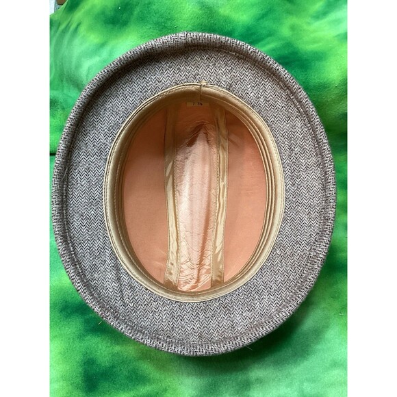 Union Made Men’s Fedora Hat Cap W Feather Size Medium 7 To 7 1/8 Very Good Shape - Picture 6 of 13